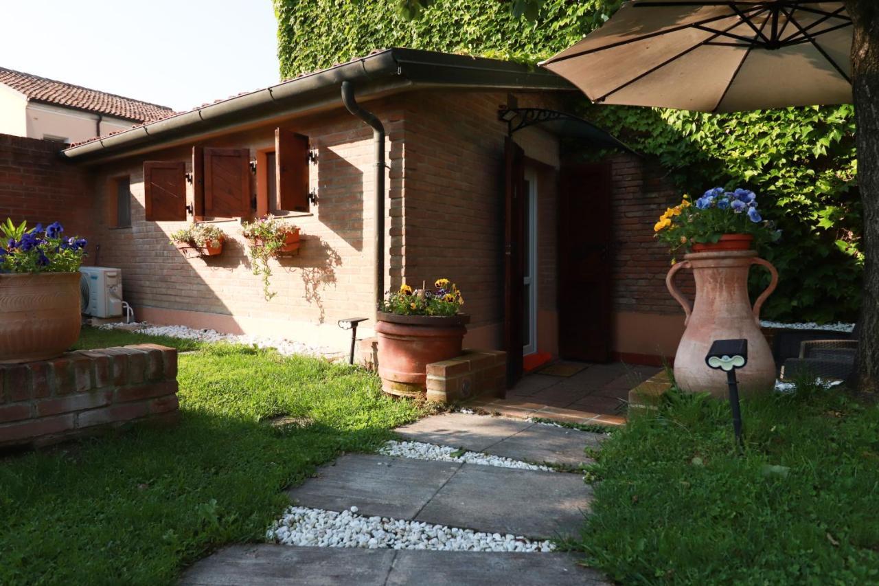 Villa Oasi フェラーラ エクステリア 写真